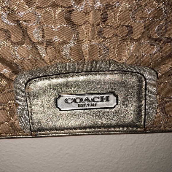 Coach clutch - Picture 3 of 6